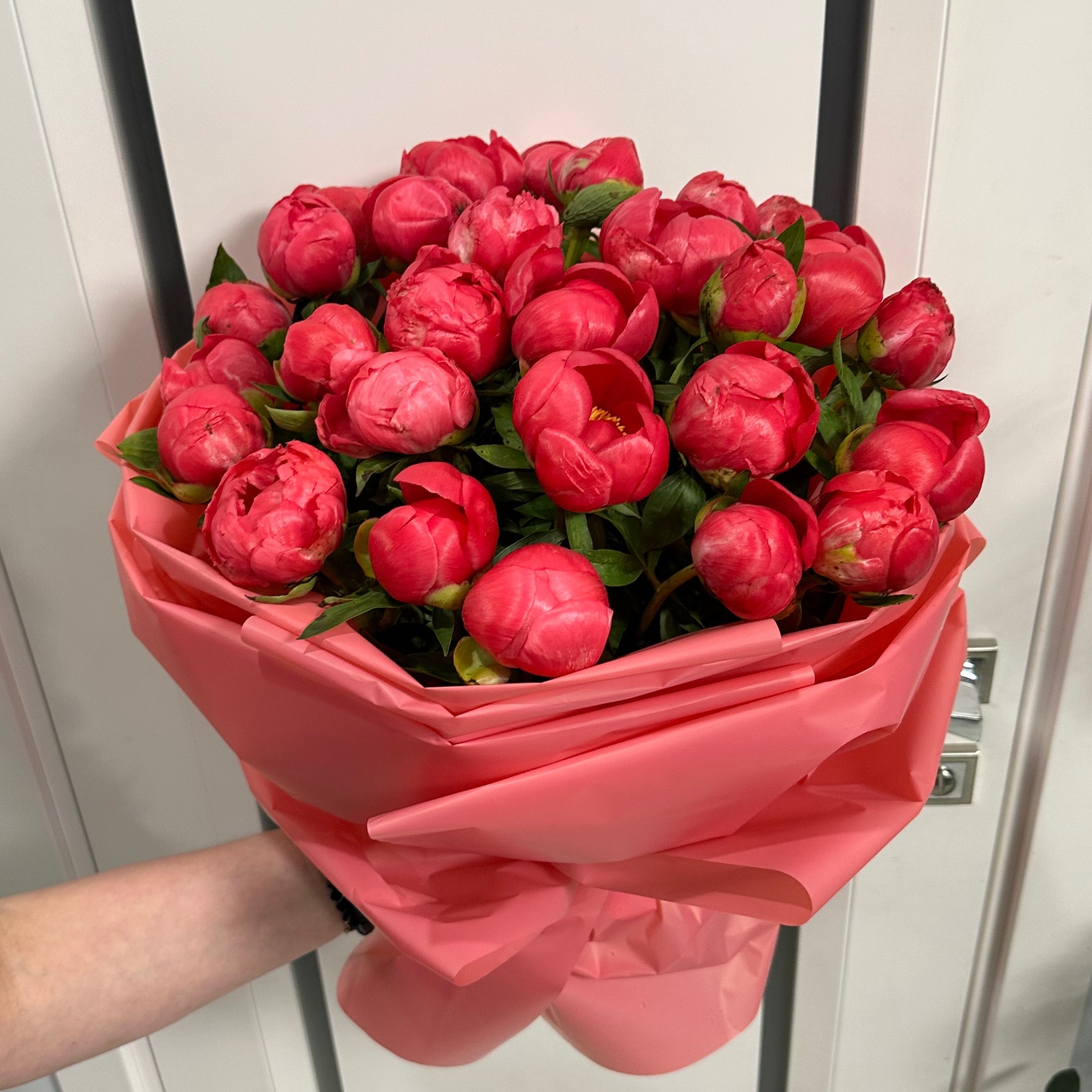 Букет Півонія Флам (Б0349) — КВІТКОВИЙ ЛАН